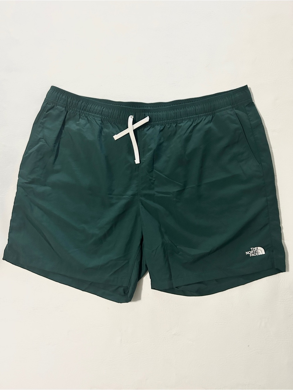 The North Face Men's Dark Green Athletic Shorts with White Drawcord Flashdry XL